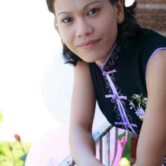 Meet your Posher, Tuyen - Picture 1 of 1